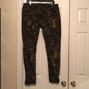 Camo pants size 16